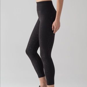 Lululemon Free to Flow 7/8 Tight (black)